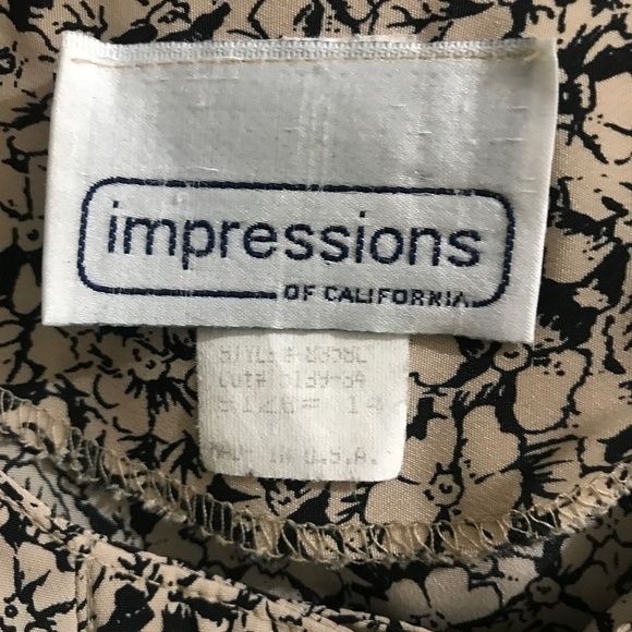 Impressions of California Long Sleeve Button Front Blouse - Picture 2 of 13